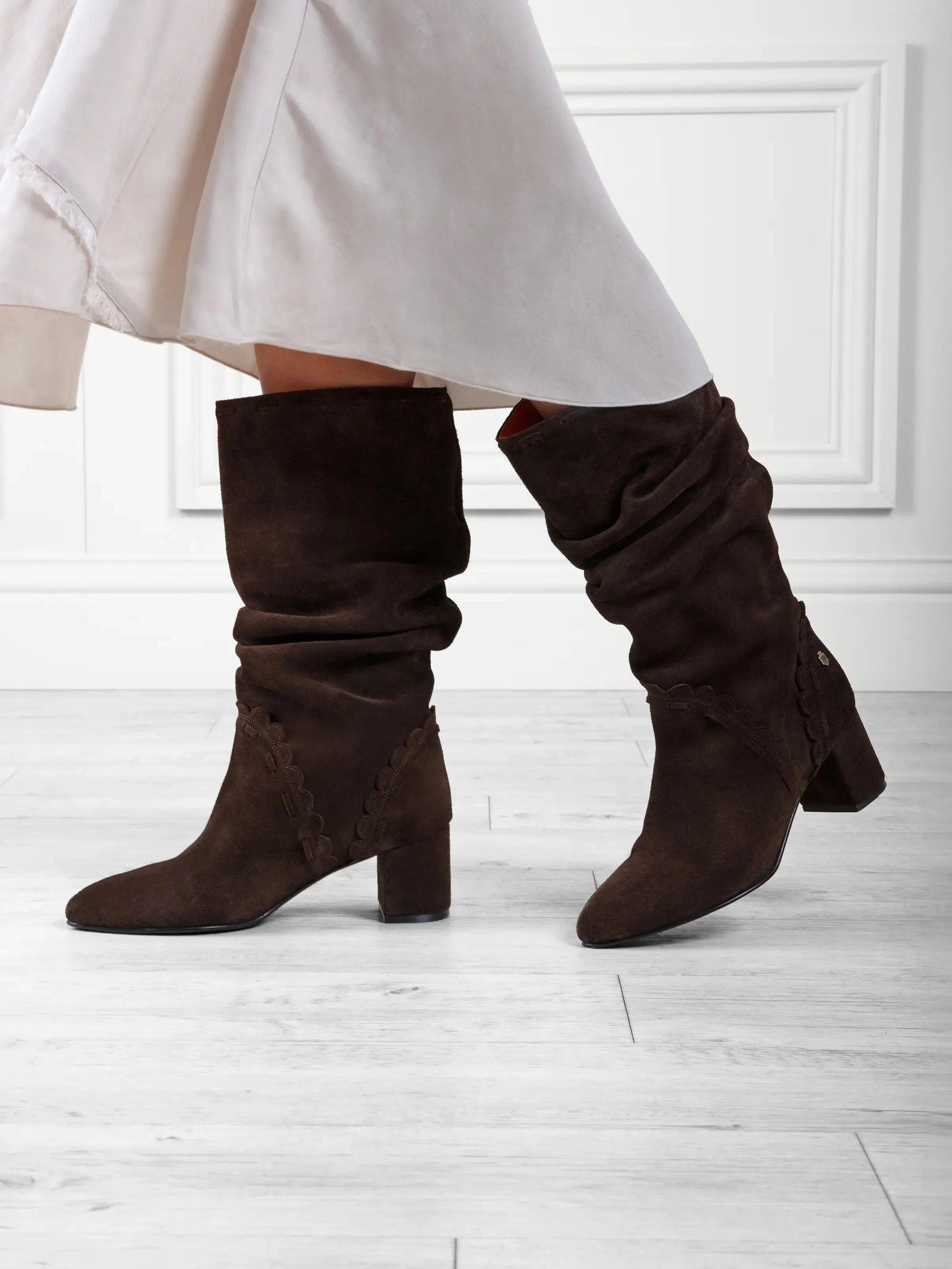 Bakewell Slouch Boot - Chocolate