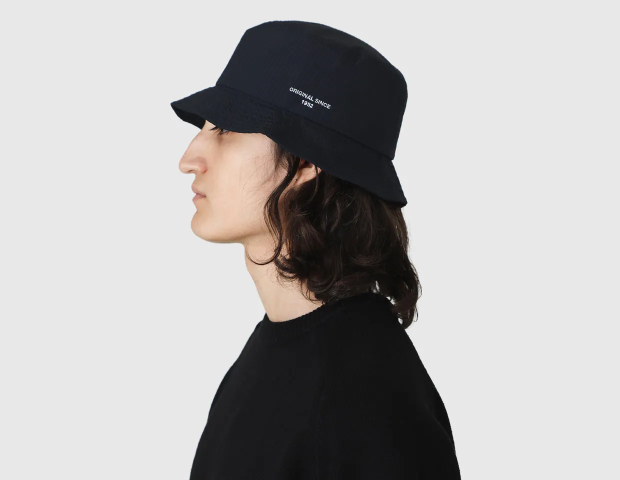 Fred Perry Dual Branded Seersucker Bucket Hat / Navy